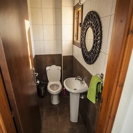 Apartment Fakontis Court *