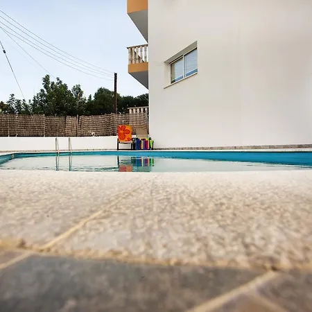 Apartment Fakontis Court Peyia