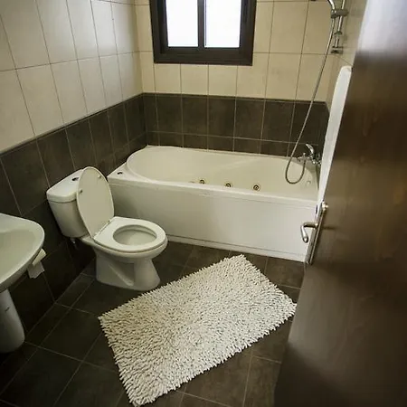Apartamento Fakontis Court